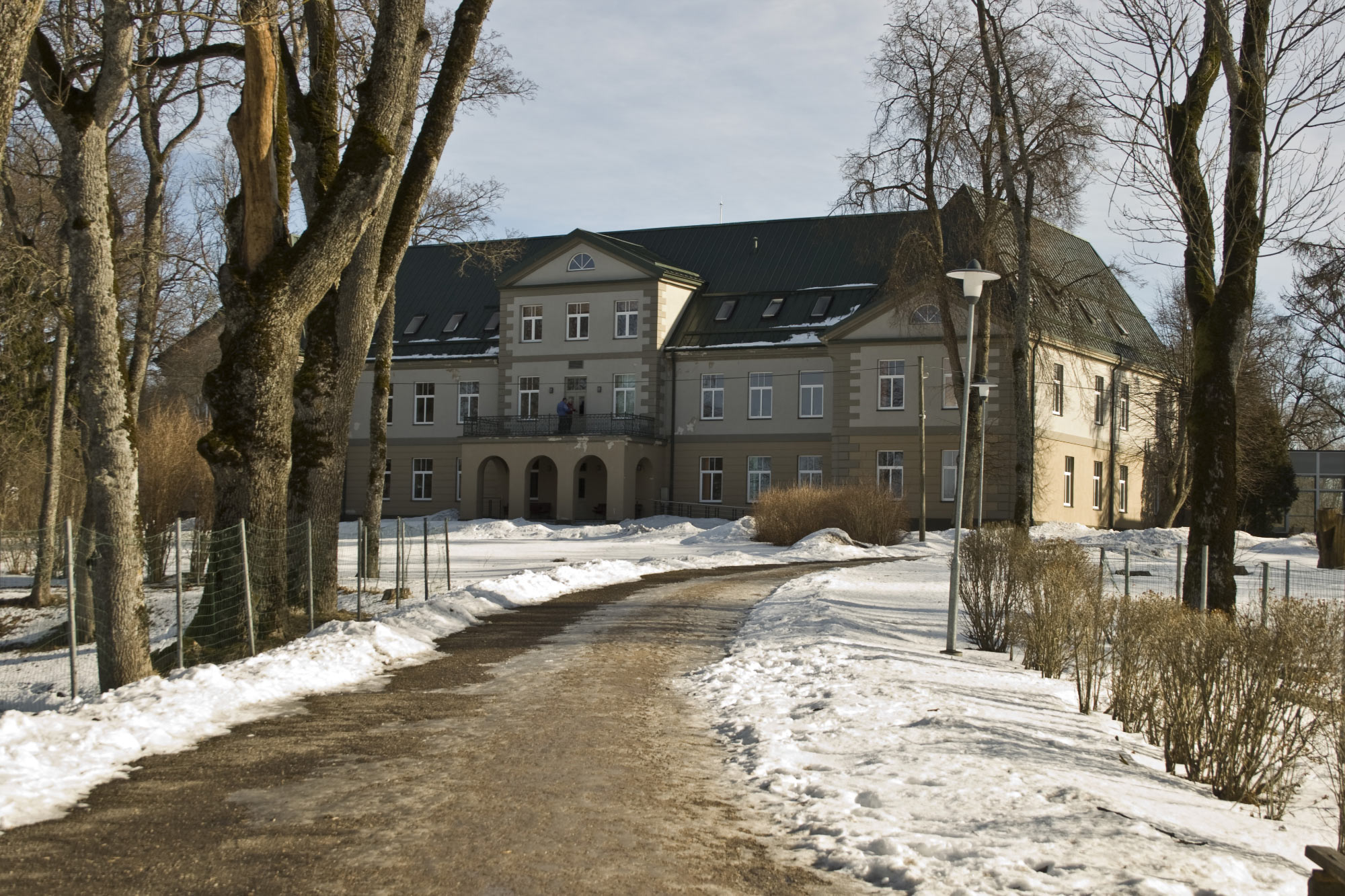 Ilgi, Grobina